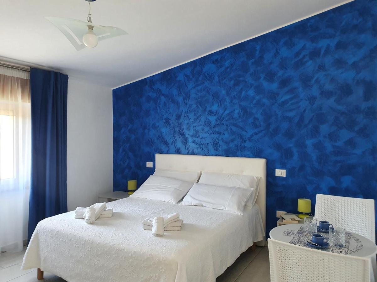 Blue Velvet Rooms Tortoli Exterior photo