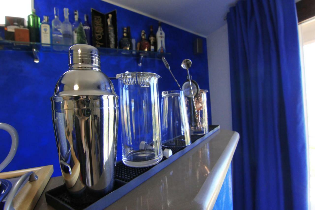 Blue Velvet Rooms Tortoli Exterior photo